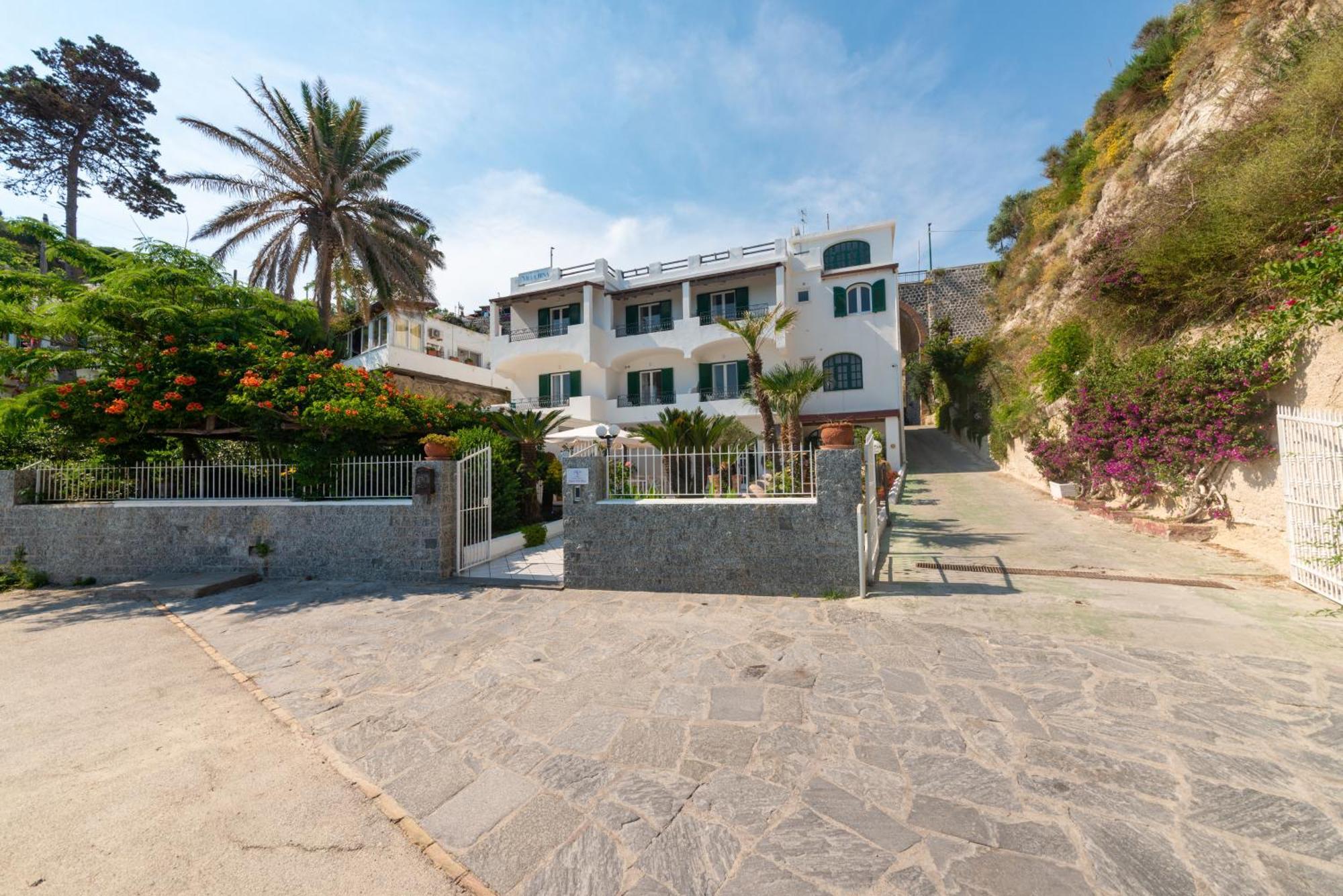 Villa Bina Sea Hotel Sant'Angelo  エクステリア 写真