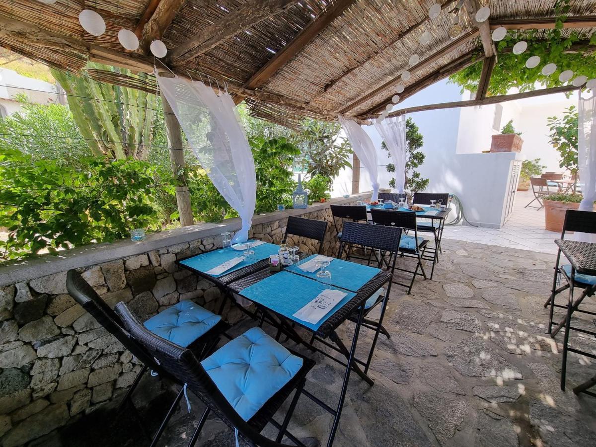 Villa Bina Sea Hotel Sant'Angelo  エクステリア 写真