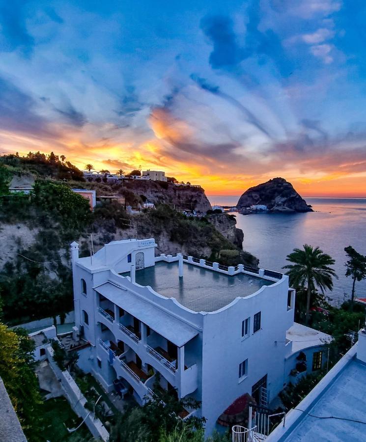 Villa Bina Sea Hotel Sant'Angelo  エクステリア 写真